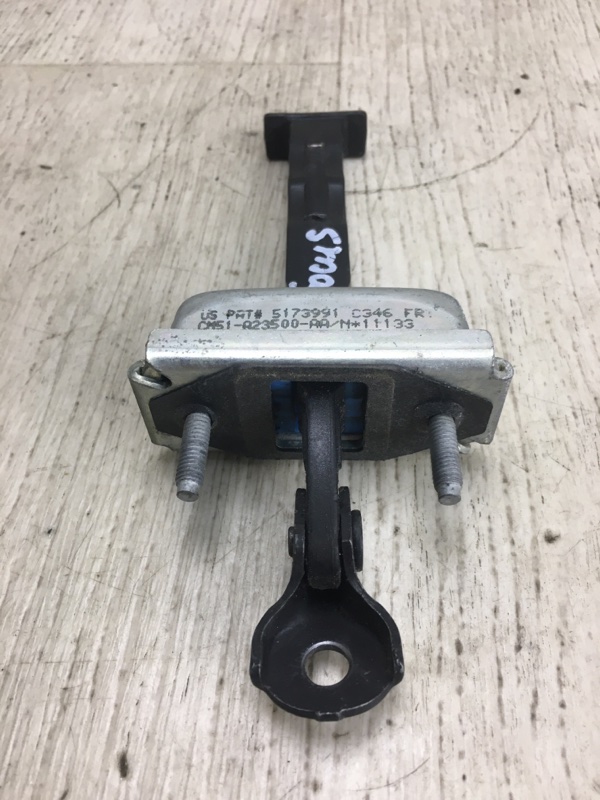 Ограничитель двери передний правый FORD FOCUS 10-18 BK 2.0 XQDA