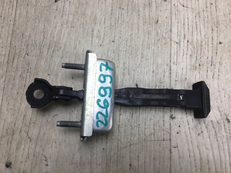 Ограничитель двери задний левый FORD FOCUS 10-18 2011 BK 2.0 XQDA CP9Z-5827204-A Б/У