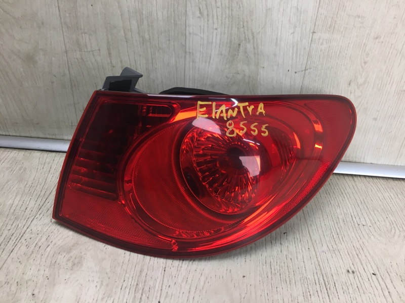Фонарь наружный правый HYUNDAI ELANTRA HD 06-11 2007 HD 2.0 G4GC 92402-2H050 Б/У