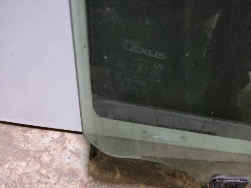 Стекло двери переднее правое CT200 11-17 2012 Хетчбек 1.8 Стекло двери переднее правое CT200 11-17 2012 Хетчбек 1.8