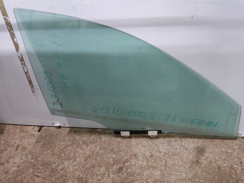 Стекло двери переднее правое ACURA TLX 14-17 2014 Седан 2.4 73300-TZ3-A00 Б/У