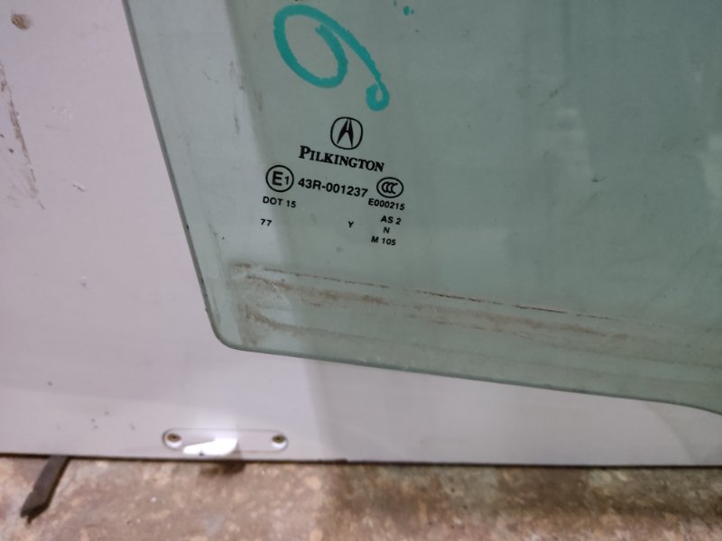 Стекло двери переднее правое TLX 14-17 2014 Седан 2.4