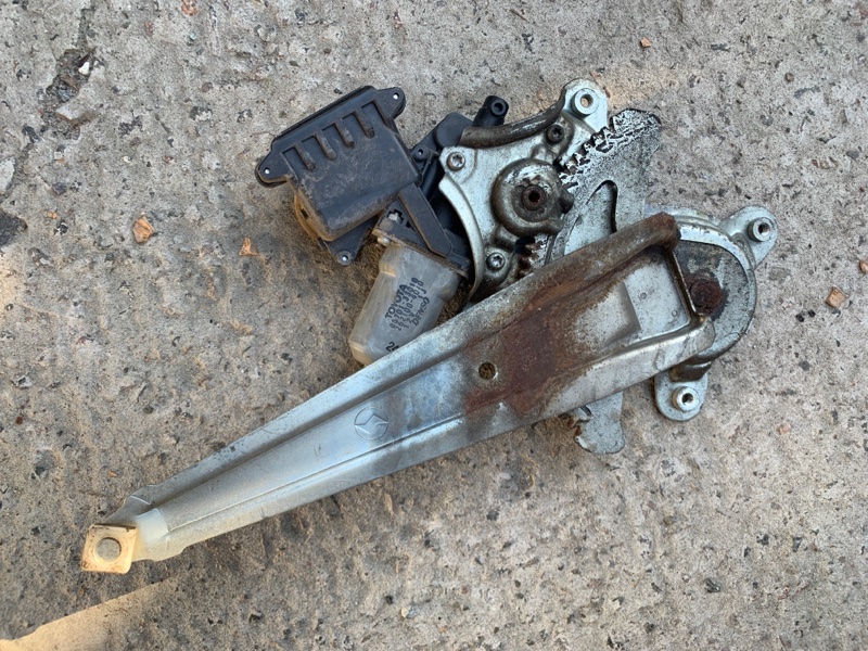 Стеклоподъемник задний левый ES350 06-12