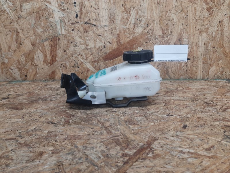 Бачок главного тормозного цилиндра MURANO Z52 14- 2016 Внедорожник 3.5 VQ35DE Бачок главного тормозного цилиндра MURANO Z52 14- 2016 Внедорожник 3.5 VQ35DE