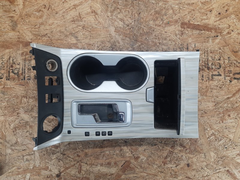 Накладка в салоне NISSAN MURANO Z52 14- Внедорожник 3.5 VQ35DE