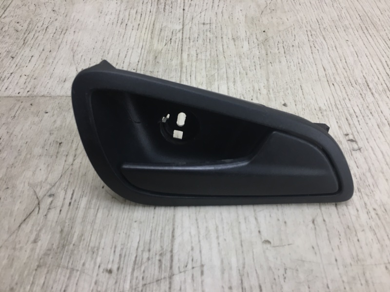 Ручка двери внутренняя задняя правая FORD FOCUS 10-18 2011 BK 2.0 XQDA CV6Z-5822600-A Б/У
