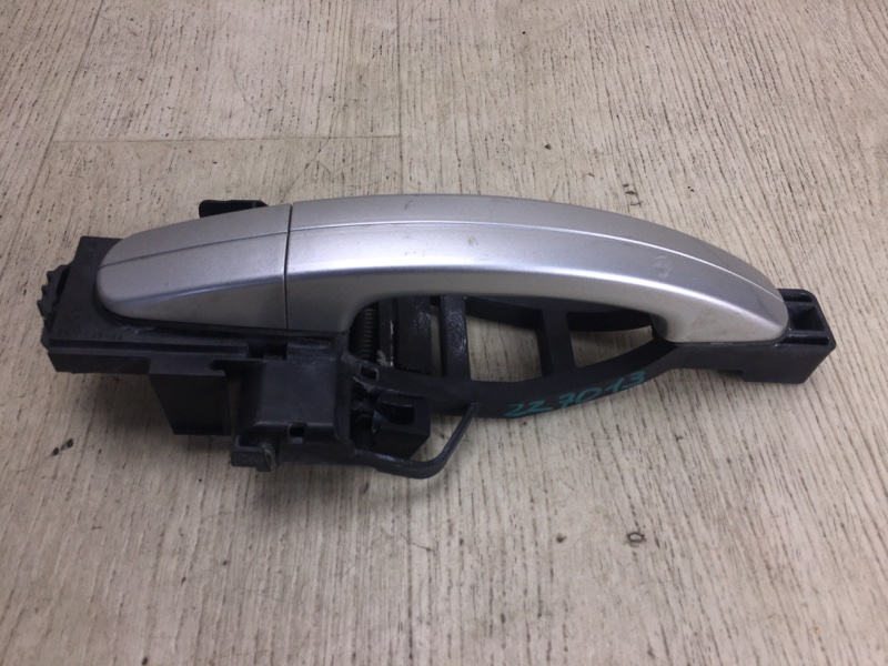 Ручка двери наружная передняя правая FORD FOCUS 10-18 2011 BK 2.0 XQDA CV6Z-5422404-CA Б/У