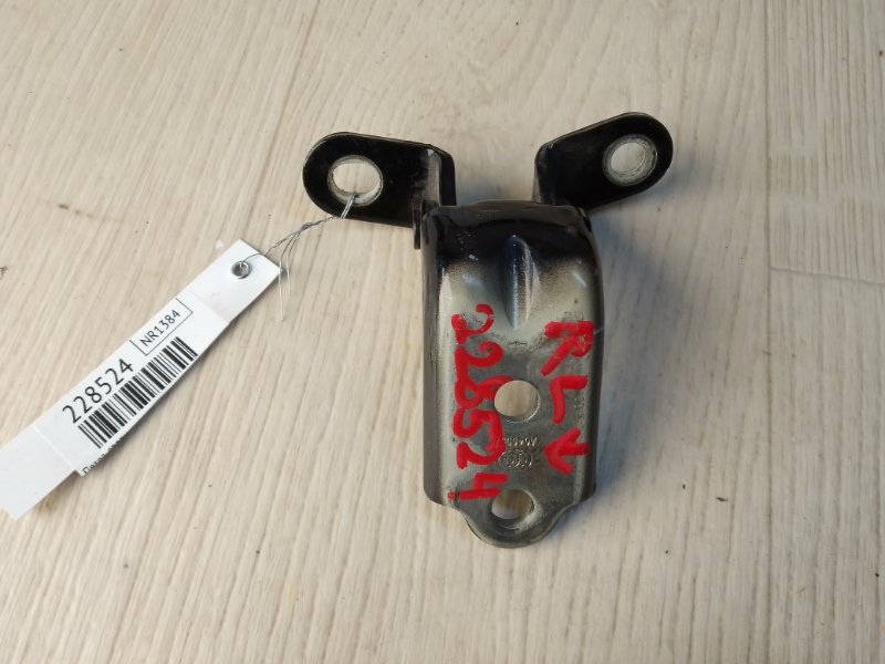 Запчасть петля двери нижняя задняя левая KIA OPTIMA TF 11-16 2014 TF 2.4 G4KK 79310-3K000 Б/У Петля двери нижняя задняя левая KIA OPTIMA TF 11-16 2014 TF 2.4 G4KK 79310-3K000 Б/У