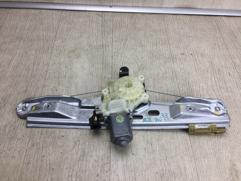 Стеклоподъемник задний правый FORD FOCUS 10-18 2011 BK 2.0 XQDA CM5Z-5827000-A Б/У