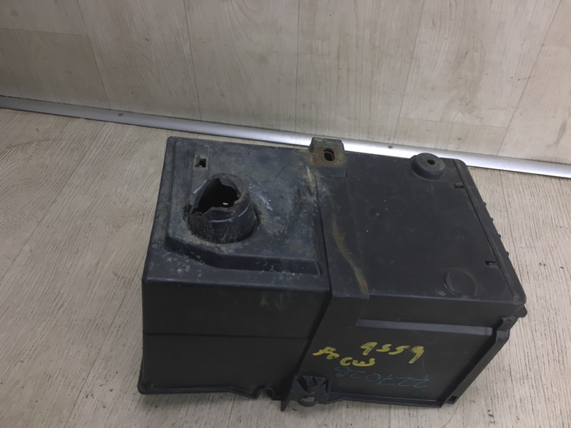 Короб аккумулятора FOCUS 10-18 2011 BK 2.0 XQDA Короб аккумулятора FOCUS 10-18 2011 BK 2.0 XQDA