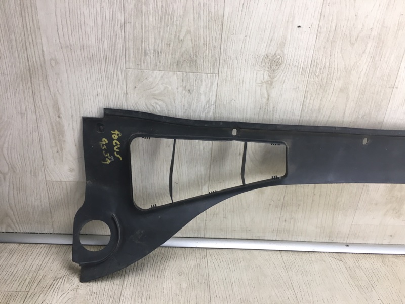 Пластик под лобовое стекло / Жабо FOCUS 10-18 2011 BK 2.0 XQDA