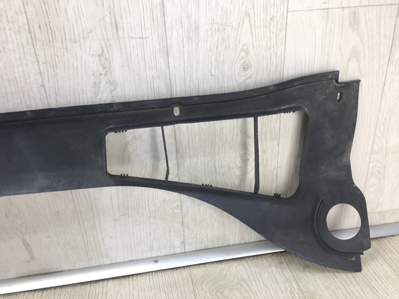 Пластик под лобовое стекло / Жабо FOCUS 10-18 2011 BK 2.0 XQDA