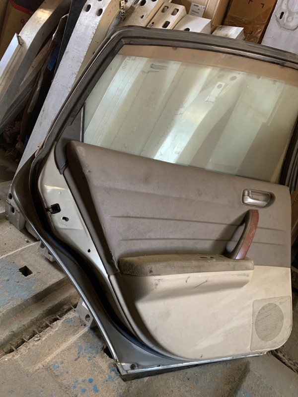 Дверь задняя левая TEANA J31 03-07