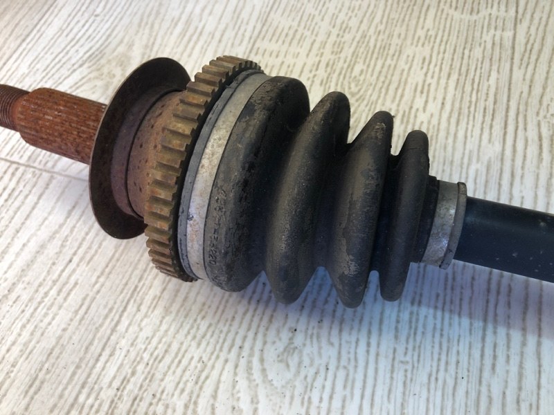 Привод задний правый HYUNDAI SANTA FE (CM) 05-12 CM