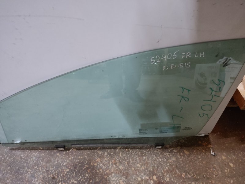Стекло двери переднее левое TOYOTA AVENSIS 08-18 68102-05050 Б/У