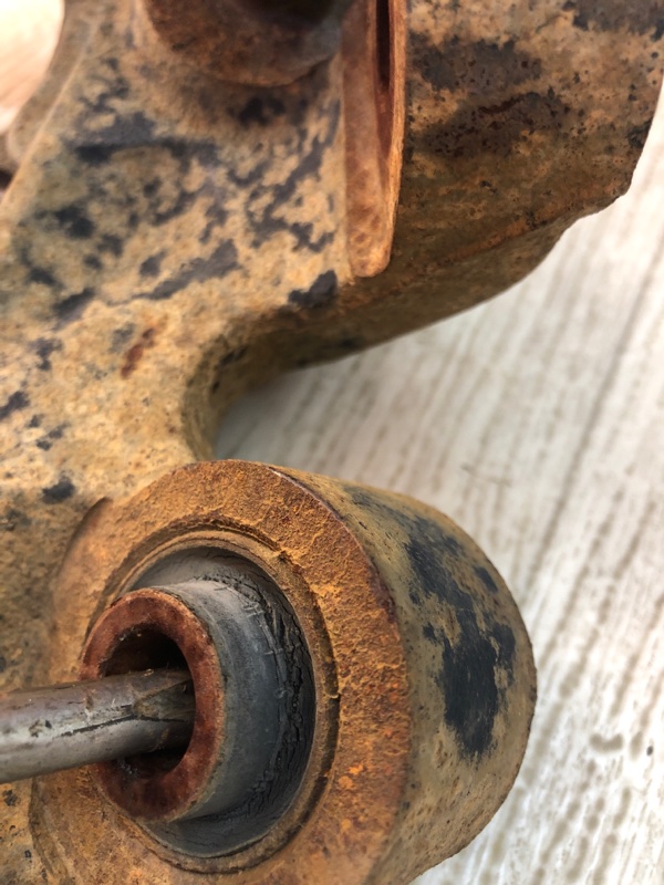 Цапфа задняя левая SANTA FE (CM) 05-12 CM