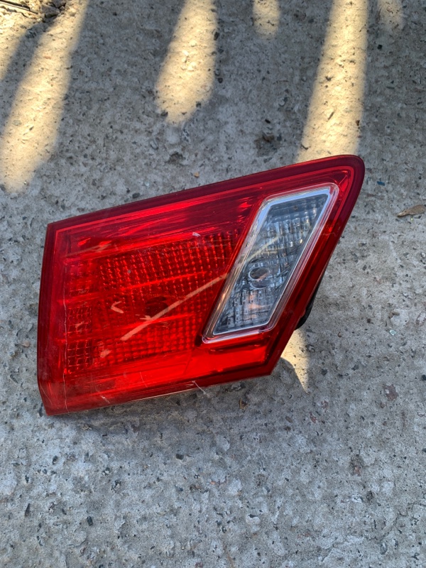 Фонарь внутренний задний правый LEXUS ES350 06-12 Б/У