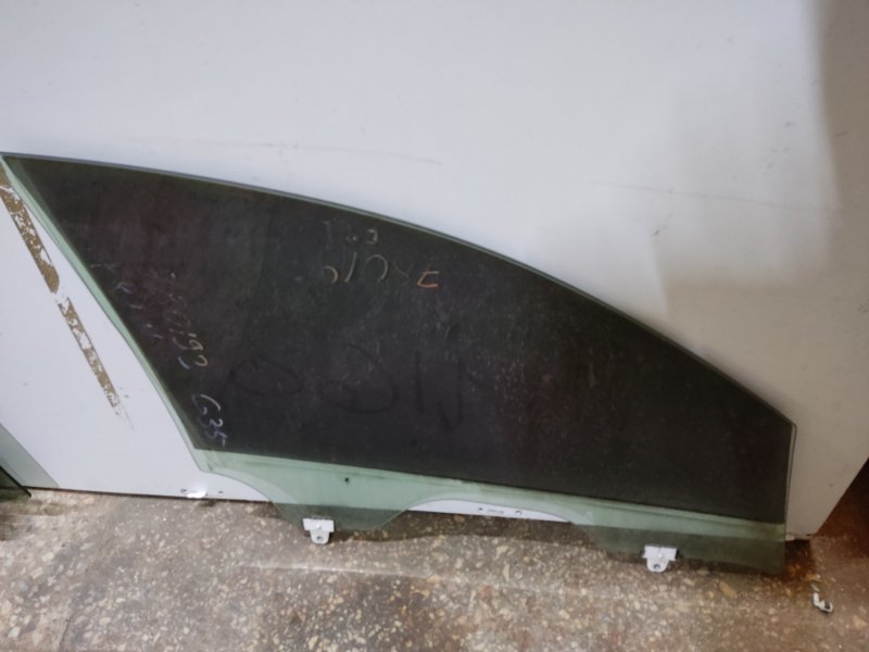Стекло двери переднее левое G25/G35/G37/Q40 06-14