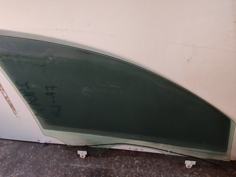 Стекло двери переднее левое INFINITI G25/G35/G37/Q40 06-14