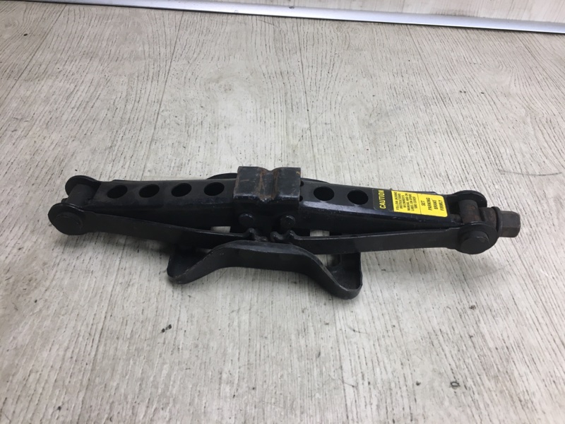 Домкрат ROGUE 08-15 2010 S35 2.5 QR25DE