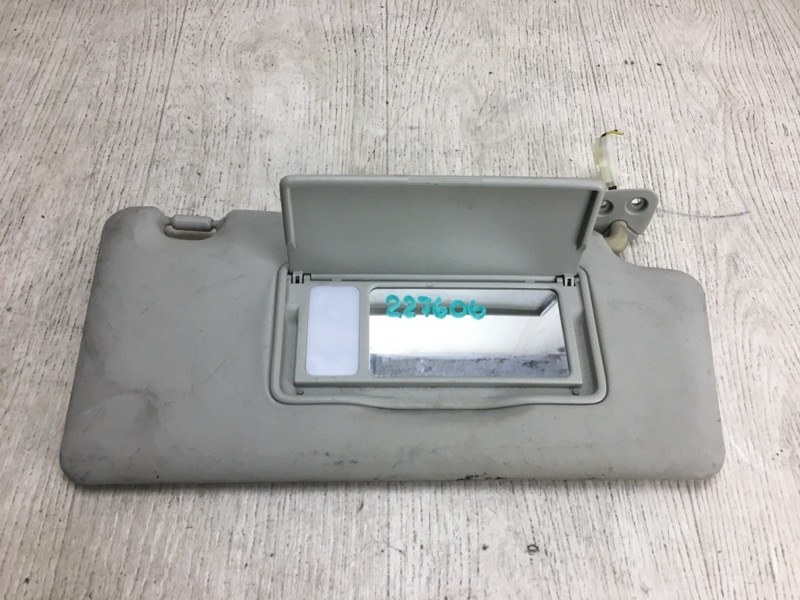 Козырек солнцезащитный правый ROGUE 08-15 2010 S35 2.5 QR25DE