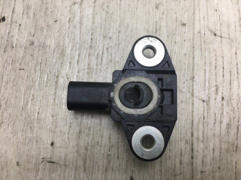 Датчик удара SONATA YF 10-14 2011 YF 2.4 G4KJ Датчик удара SONATA YF 10-14 2011 YF 2.4 G4KJ