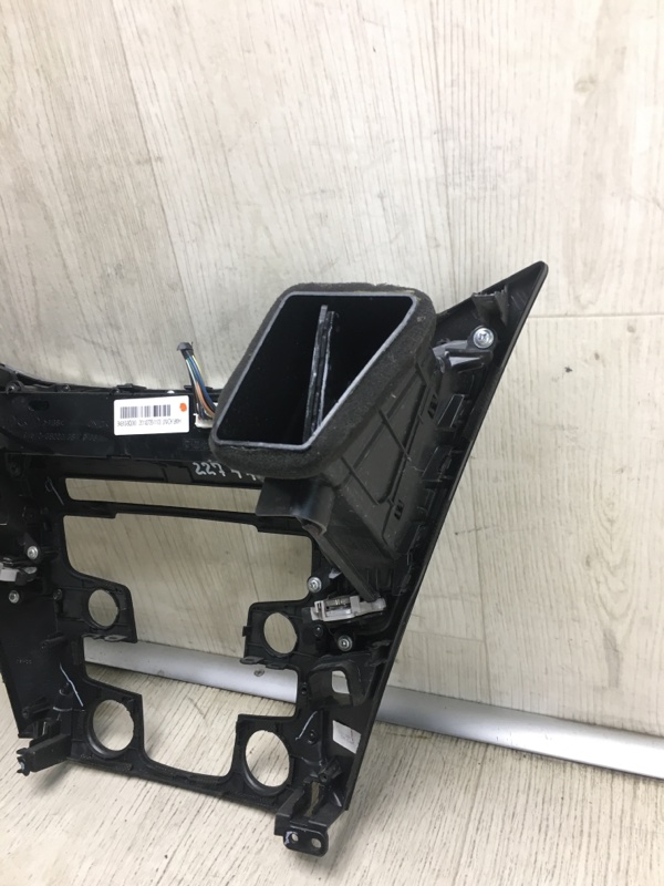 Накладка торпедо под магнитолу SONATA YF 10-14 2011 YF 2.4 G4KJ