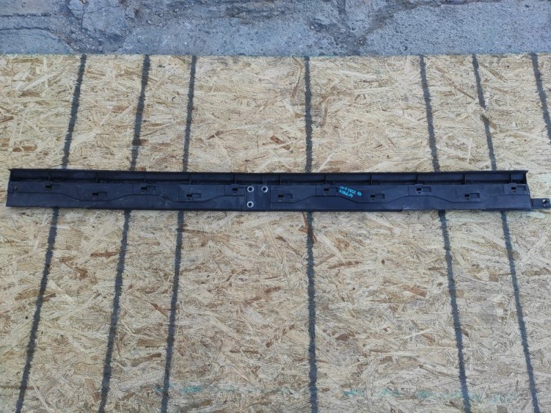 Накладка порога наружная правая CX-5 (KE) 11-17 2014 Внедорожник 2.5 Накладка порога наружная правая CX-5 (KE) 11-17 2014 Внедорожник 2.5