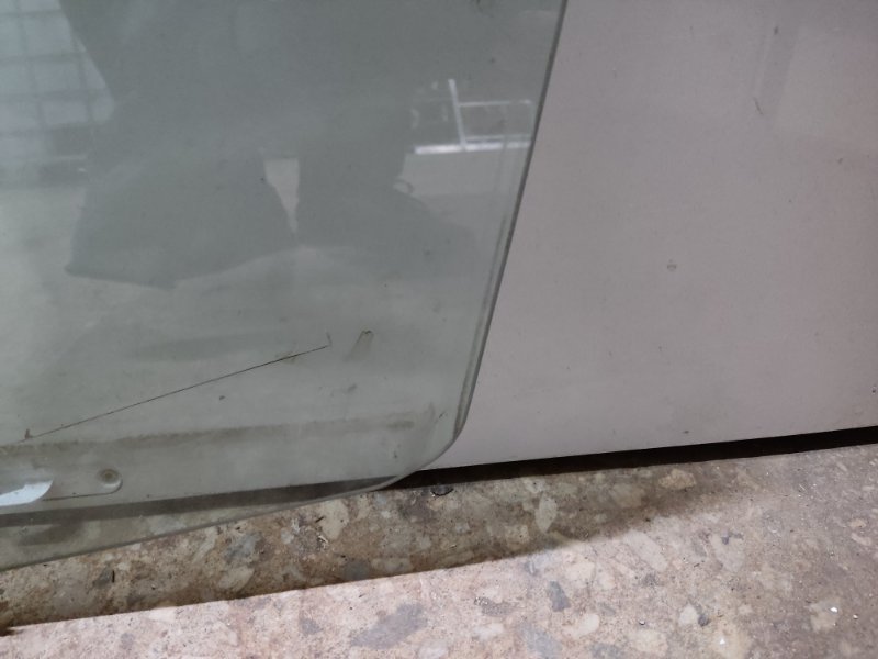 Стекло двери заднее левое SX4 06-13
