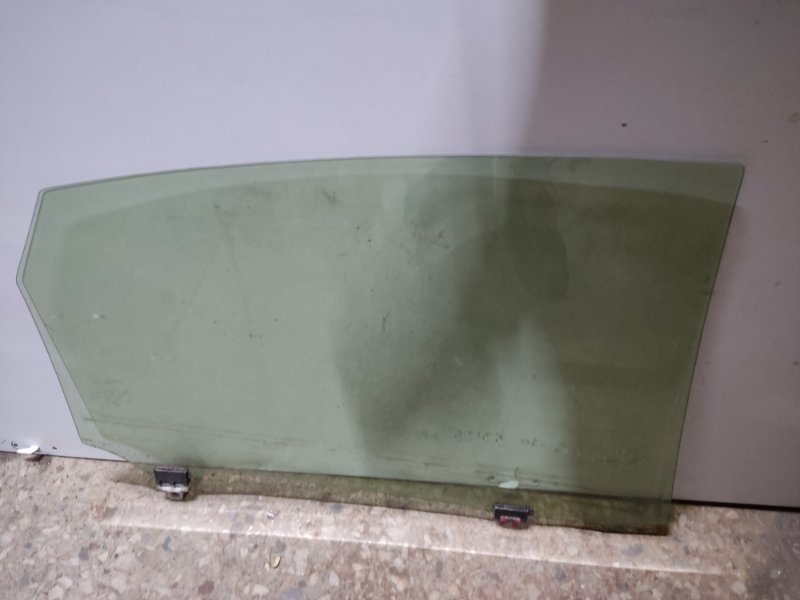 Стекло двери заднее левое TOYOTA PRIUS - 30 09-17 Стекло двери заднее левое TOYOTA PRIUS - 30 09-17