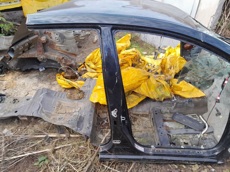 Стойка кузова средняя правая TOYOTA AURIS 06-12 61311-12410 Б/У