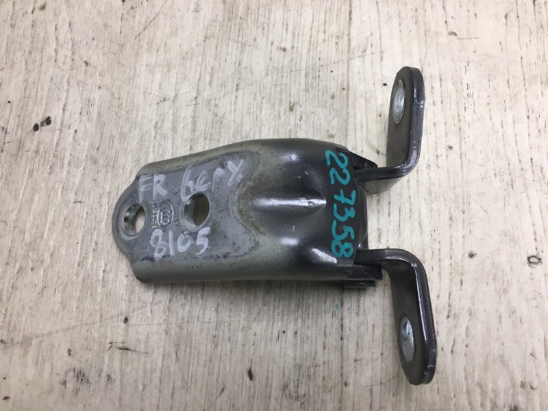 Запчасть петля двери верхняя передняя правая KIA FORTE/CERATO TD 08-13 2013 TD 2.0 G4KD 79320-2E000 Б/У Петля двери верхняя передняя правая KIA FORTE/CERATO TD 08-13 2013 TD 2.0 G4KD 79320-2E000 Б/У