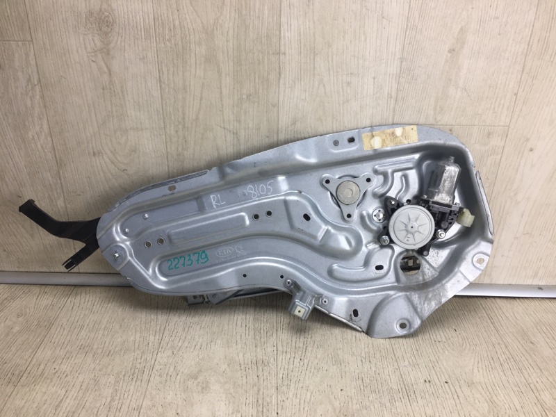 Запчасть стеклоподъемник задний левый KIA FORTE/CERATO TD 08-13 2013 TD 2.0 G4KD 83401-1M100 Б/У Стеклоподъемник задний левый KIA FORTE/CERATO TD 08-13 2013 TD 2.0 G4KD 83401-1M100 Б/У