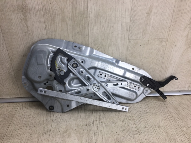 Стеклоподъемник задний левый FORTE/CERATO TD 08-13 2013 TD 2.0 G4KD Стеклоподъемник задний левый FORTE/CERATO TD 08-13 2013 TD 2.0 G4KD