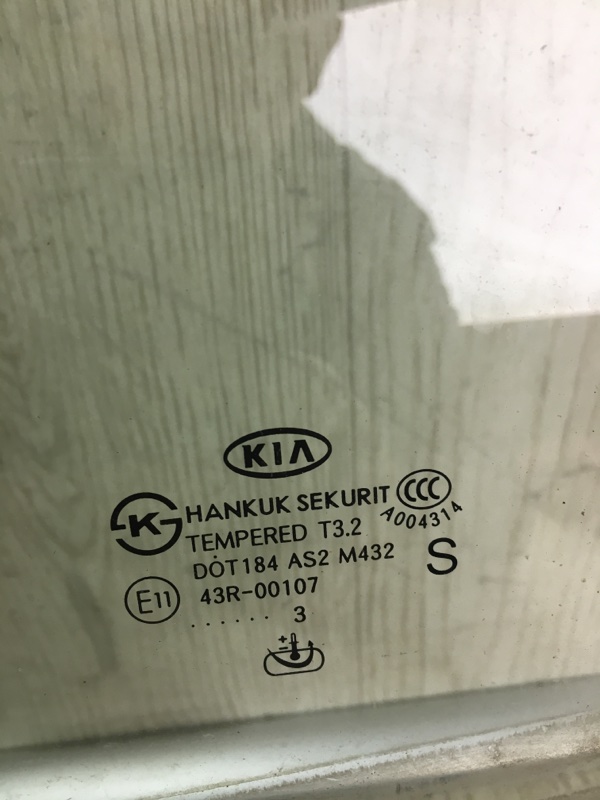 Стекло двери заднее левое FORTE/CERATO TD 08-13 2013 TD 2.0 G4KD