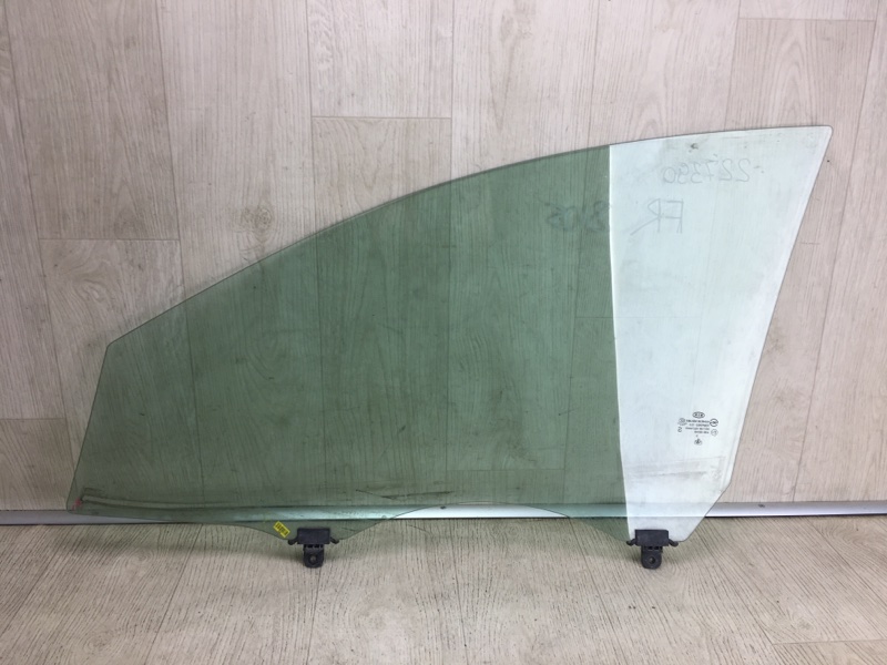 Стекло двери переднее правое KIA FORTE/CERATO TD 08-13 TD 2.0 G4KD Стекло двери переднее правое KIA FORTE/CERATO TD 08-13 TD 2.0 G4KD