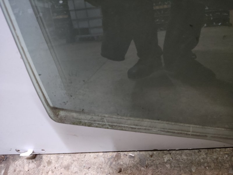 Стекло двери заднее правое CIVIC 4D 06-11 FD