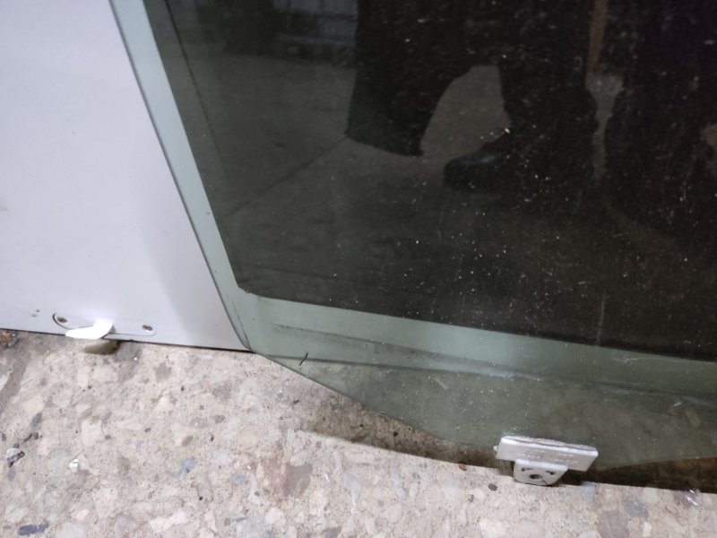 Стекло двери заднее правое ALTIMA L33 12-18 2015 L33 2.5