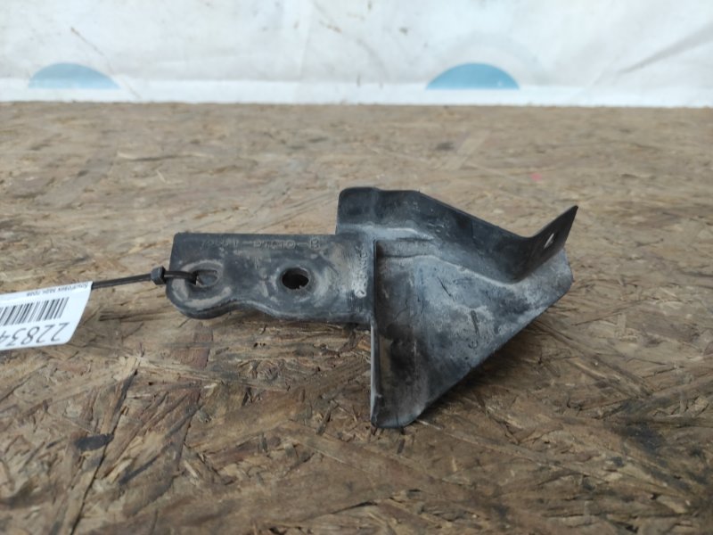 Брызговик задний правый TOYOTA VENZA 09-16 Минивэн 3.5 2GR-FE