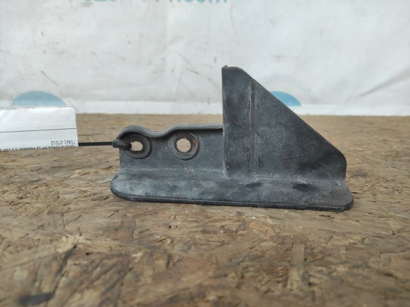 Брызговик задний правый VENZA 09-16 2015 Минивэн 3.5 2GR-FE