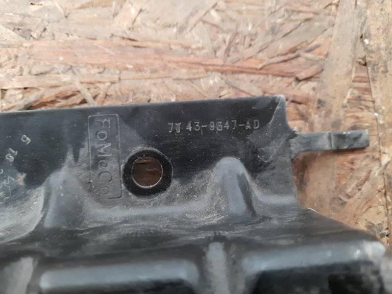 Кронштейн CX-9 06-16 2008 Внедорожник 3.7 Кронштейн CX-9 06-16 2008 Внедорожник 3.7