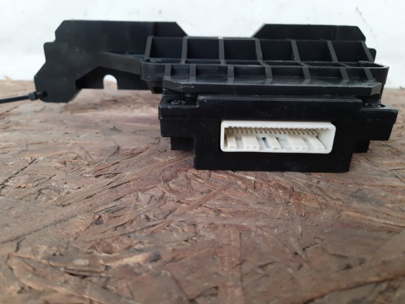 Блок электронный SENTRA B17 12-21 2014 Седан 1.8 Блок электронный SENTRA B17 12-21 2014 Седан 1.8