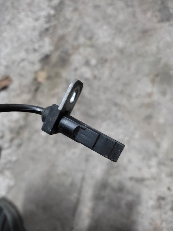 Датчик ABS передний левый SUZUKI KIZASHI 09-14 Седан 2.4