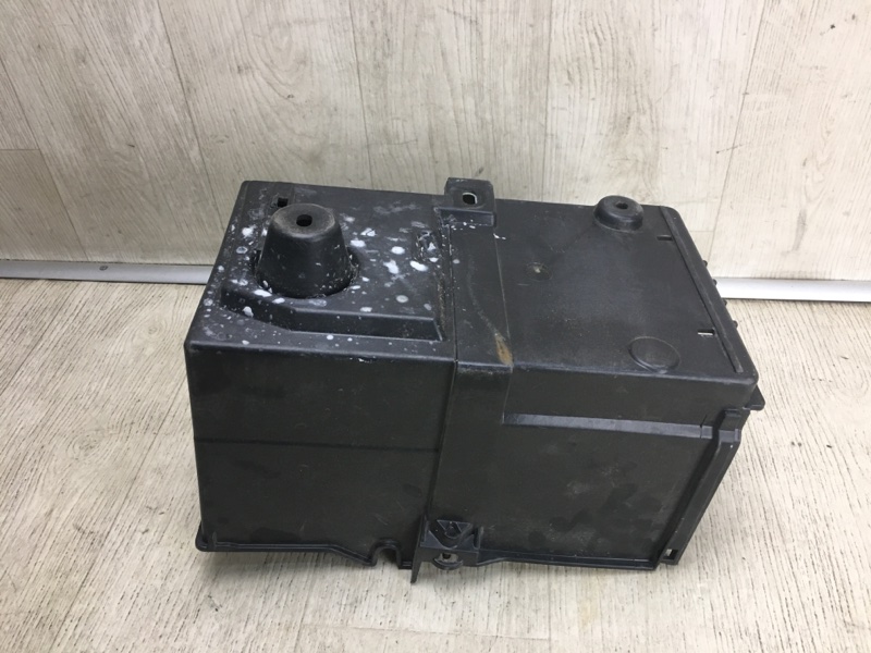 Короб аккумулятора FOCUS 10-18 2015 CB8 2.0 XQDA