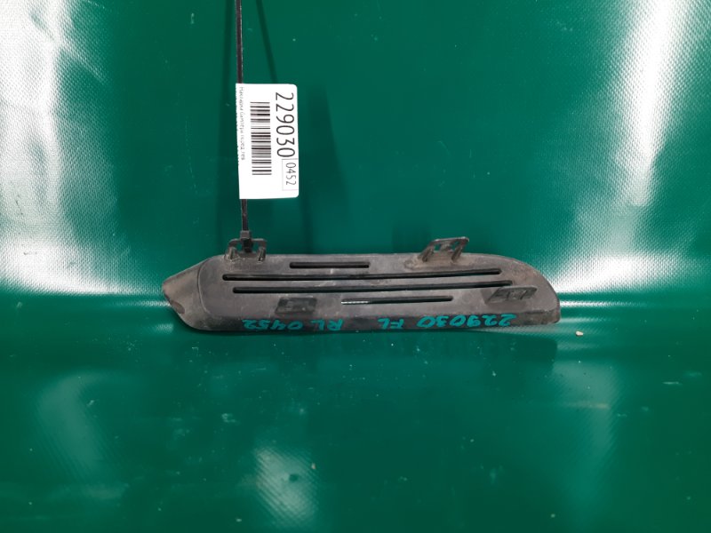 Накладка бампера передняя левая RL 05-12 2008 Седан 3.5