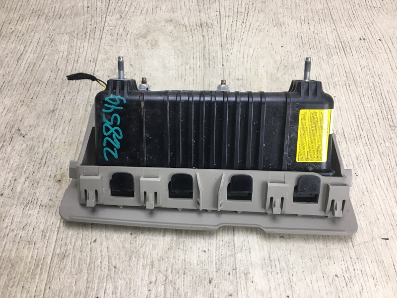 Подушка безопасности в колени левая FORD FOCUS 10-18 CB8 2.0 XQDA