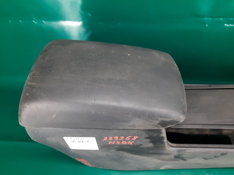 Подлокотник 3 BK 03-08 2004 Седан 2.3