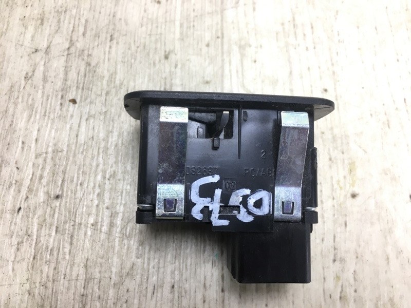 Кнопка стеклоподъемника задняя левая JOURNEY 08-20 2015 JC 3.6 ERB