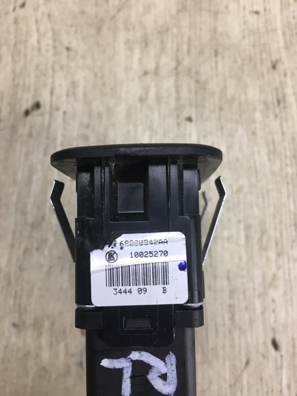 Кнопка стеклоподъемника задняя левая JOURNEY 08-20 2015 JC 3.6 ERB