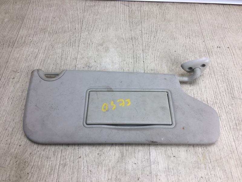 Запчасть козырек солнцезащитный правый DODGE JOURNEY 08-20 2015 JC 3.6 ERB 1MT57HDAAA Б/У Козырек солнцезащитный правый DODGE JOURNEY 08-20 2015 JC 3.6 ERB 1MT57HDAAA Б/У